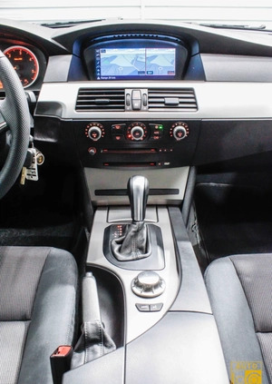BMW Seria 5 cena 18888 przebieg: 297000, rok produkcji 2005 z Różan małe 407